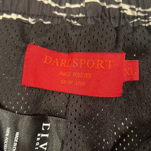 DARC Sport size XL shorts - Picture 4 of 5